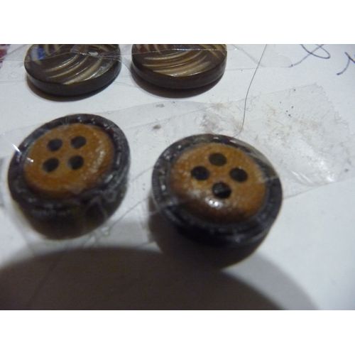 Queue4 F Lot De2 Boutons Marron Cuir Diam 14