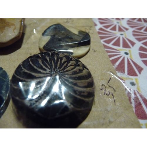 Ueue5 Lot 1 Bouton Ancien Diam 25 Sculte Collection