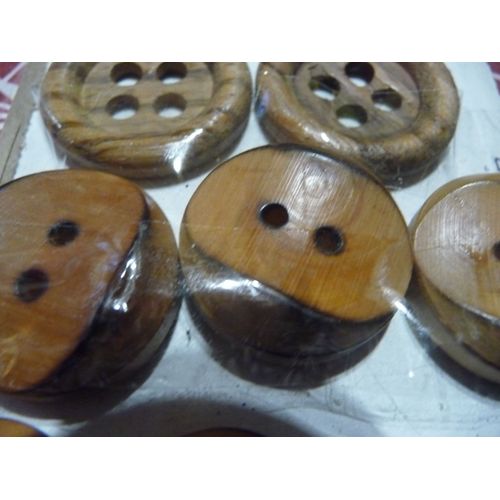 Lot 14 C 3 Gros Boutons Bois Creuses Marrons Diam 22