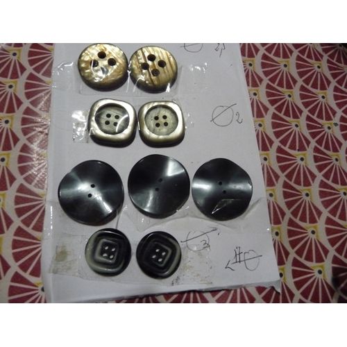 Nac 5 B 2 Boutons Nacre Carre Diam 2