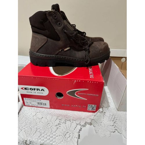 Chaussures De Sécurité  Marque : Corfra Taille 44 / 43 / 45  Très Bonne Qualité  Neuf Jamais Port