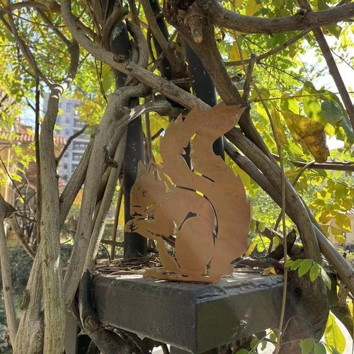 Sculpture de jardin de silhouette décureuil décorative pour le décor