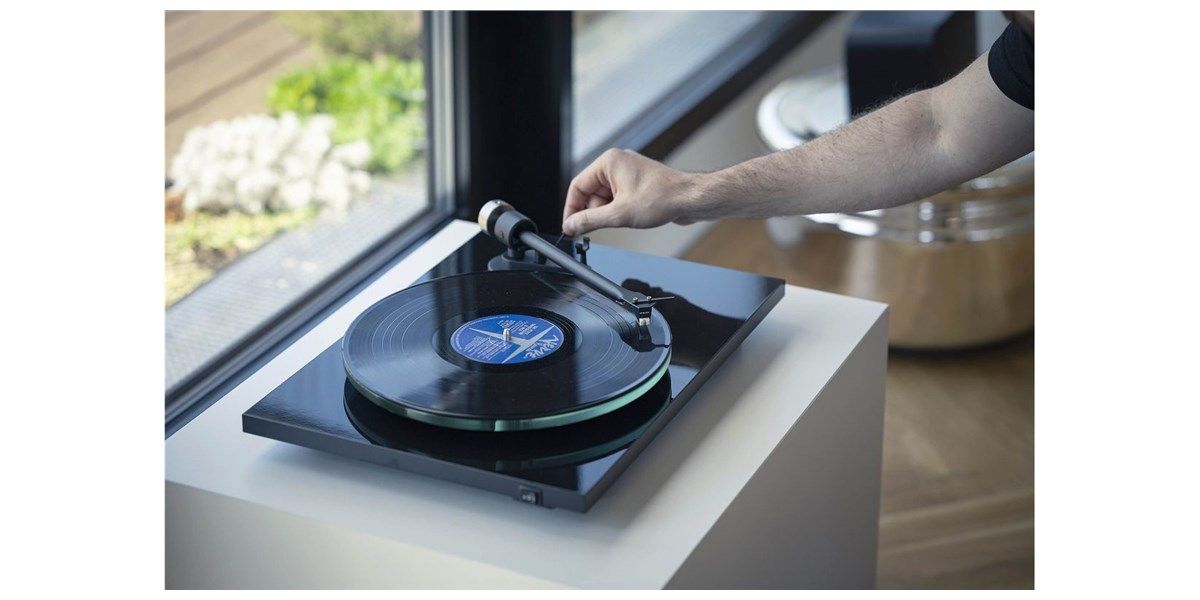 Pro-Ject T2, Platine Vinyle, Noir image 1 | Rakuten