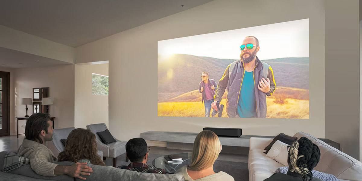 Epson EH-LS800B - Projecteur 3LCD - 4000 lumens (blanc) - 4000 lumens (couleur) - 3840 x 2160 (3 x 1920 x 1080) - 16:9 - 4K - objectif fixe � ultra courte focale - sans fil 802.11ac - noir - Android TV image 2 | Rakuten