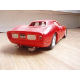 Ferrari 250 Le Mans 1965 1/24 Burago-Bburago