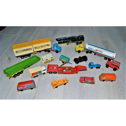 Lot Véhicules Majorette Métal Des Années 70 Camion Remorque Combi.....