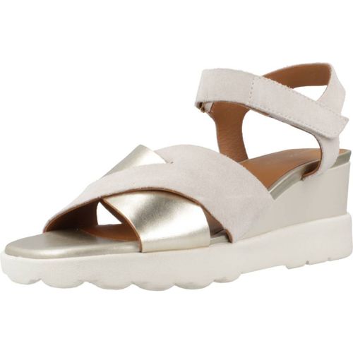 Geox D Spherica Ec6 C Colour Beige