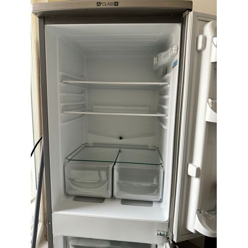 Frigo / congélateur INDESIT