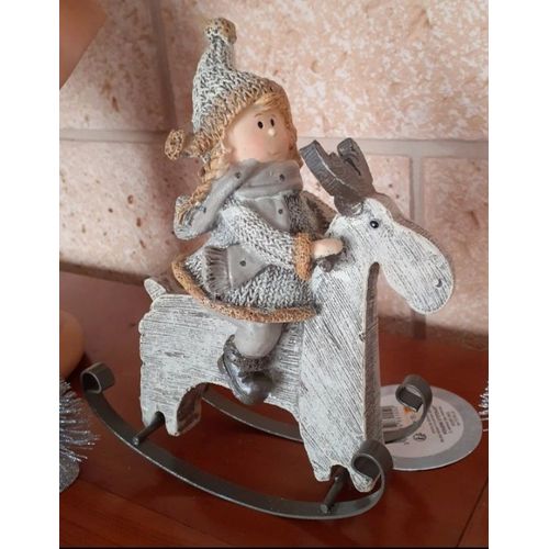 Figurine"Petite Fille sur Élan à bascule "