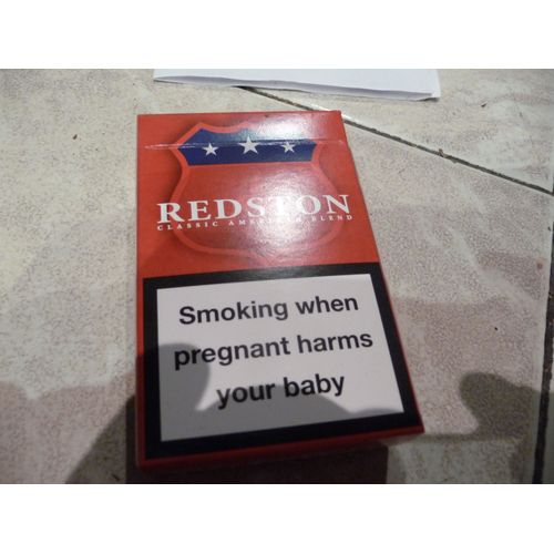 Paquet Vide De Cigarette Red Ston