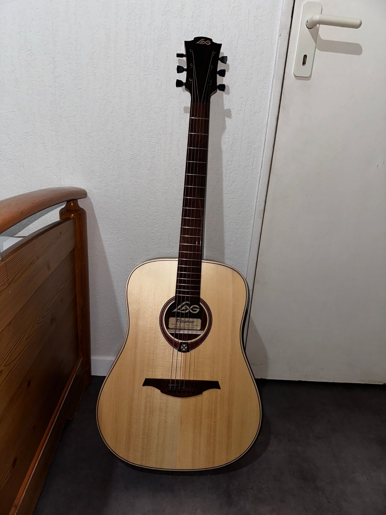 Acheter LAG T70A TRAMONTANE GUITARE FOLK AUDITORIUM