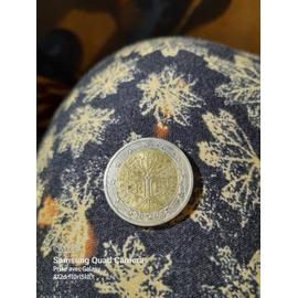 La pièce de 1 euro avec le hibou, une monnaie ordinaire moins