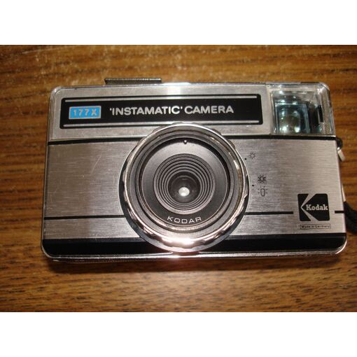 Appareil Photo Vintage Kodak Instamatic 177X - Années 70 - Argenté - Occasion Fonctionnel