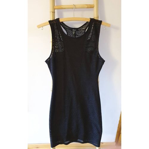Petite Robe Noire Moulante Et Chic Bershka M