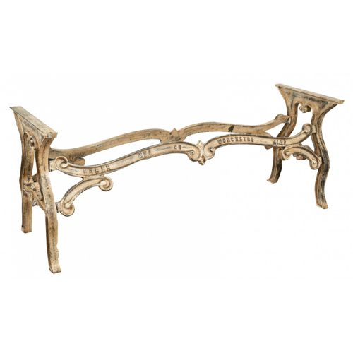 Base De Table En Fonte Avec Finition Antique