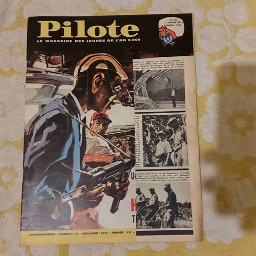 Pilote  N° 272 : Pilote Le Magazine Des Jeunes De L'an 2.000 Une Nouvelle Aventure De Billy Hattaway "Terreur À Nashville"