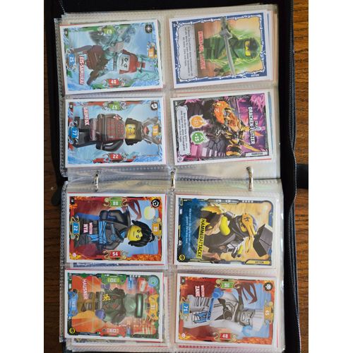 Lot De 400 Cartes Ninjago Dans Un Classeur