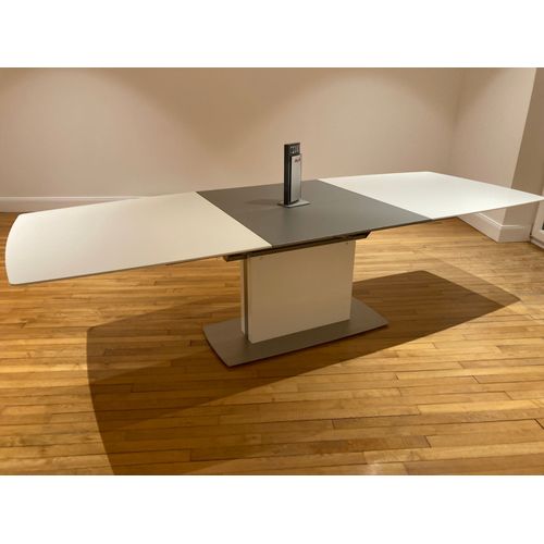 Vend Magnifique Table Design Très Haut De Gamme Avec Rallonges Incorporé Coulissant Et Repliable Modulable
