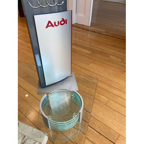 Vend Magnifique Sous Verre De Verre En Verre Audi Venant Du Constructeur Audi Venant De La Maison Mère Audi Ingelstadt