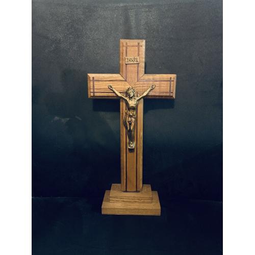 Crucifix 32 Cm En Bois Sur Socle France Croix Jesus Escuderos Ancien Vintage