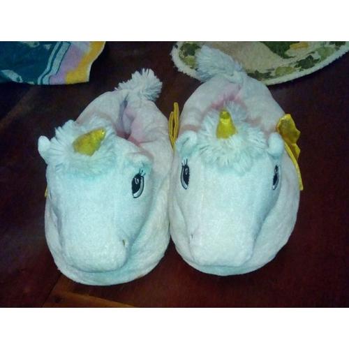 Chaussons Licorne Taille 37..