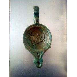 Lampe à huile ancienne en bronze