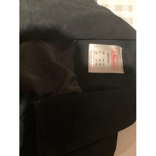 Veste En Daim 2 Poches Extérieur Avec Boutons .Noir Taille 44/46