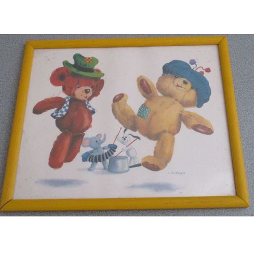 Cadre 32x26cm avec entourage jaune contenant un dessin de L. Rudebier représentant des nounours et des petits animaux - pas de verre de protection mais une feuille plastique- attache métallique au dos