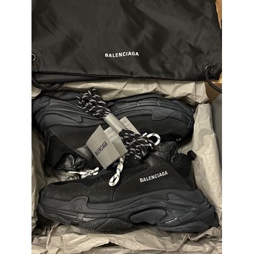 Triple S Sneaker Black  - 42