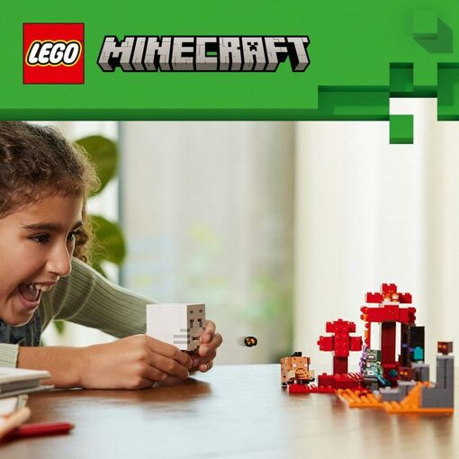 Le portail du Nether en version LEGO� Minecraft�