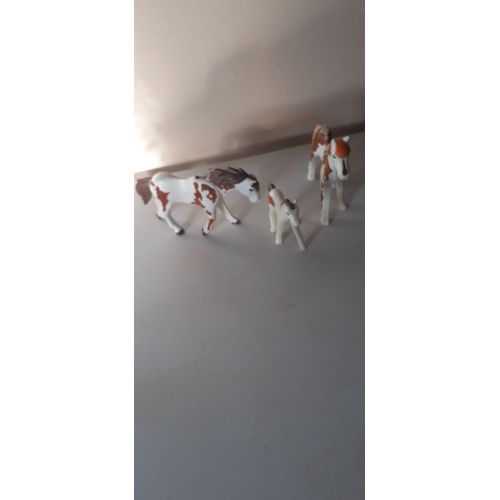 Lot De 3 Chevaux