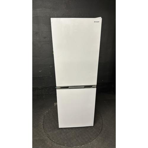 SHARP Réfrigérateur congélateur bas SJBB02DTXWF sur