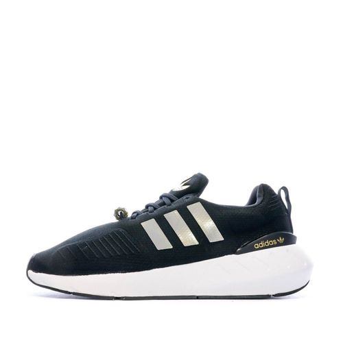 Baskets Noires Adidas Swift Run 22