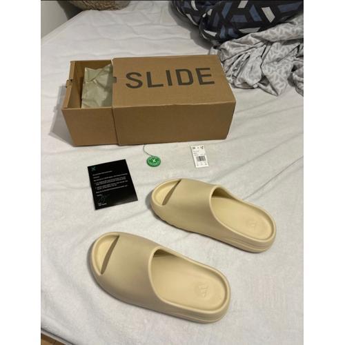 Yeezy Slide - 43