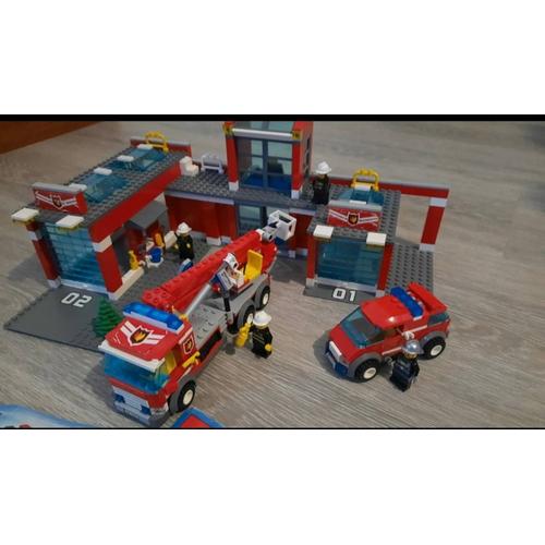 Lego city caserne de pompiers 7945 - Lego