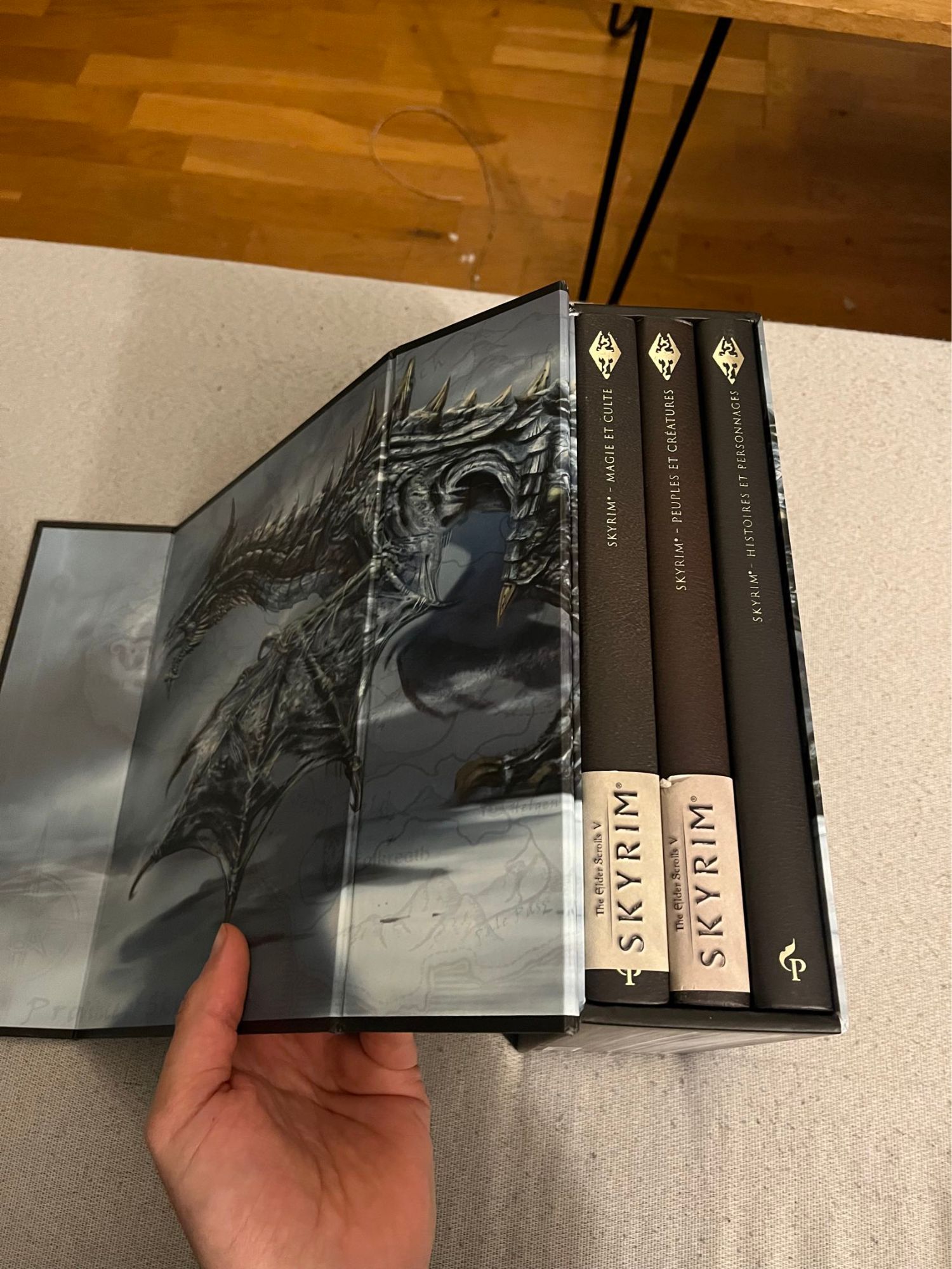 Skyrim coffret collector livres 3 Tomes