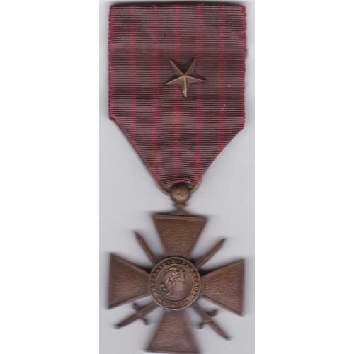 Croix De Guerre 1914-1918 Avec Son Ruban Et Sans Les Épingles