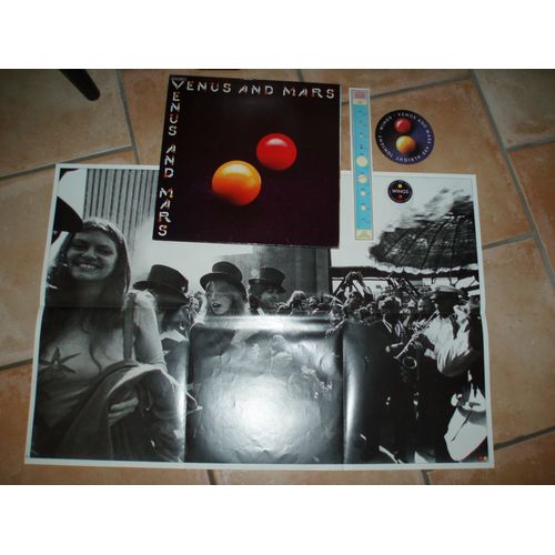 Venus And Mars ( Complet 2 Posters Et 3 Stikers ).