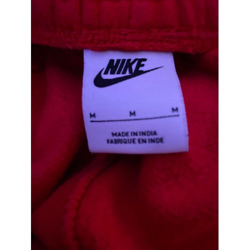 Ensemble Nike Rouge Acheté Pour La Somme De 54,99 Pour Le Jogging Est 64,99 Le Pull, Je Les Vends Pour 100