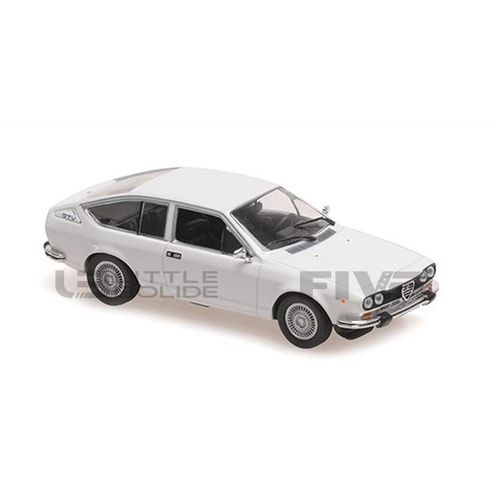 Maxichamps 1/43 940120121 Alfa-Romeo Alfetta Gtv - 1976 Diecast Modelcar-Maxichamps
