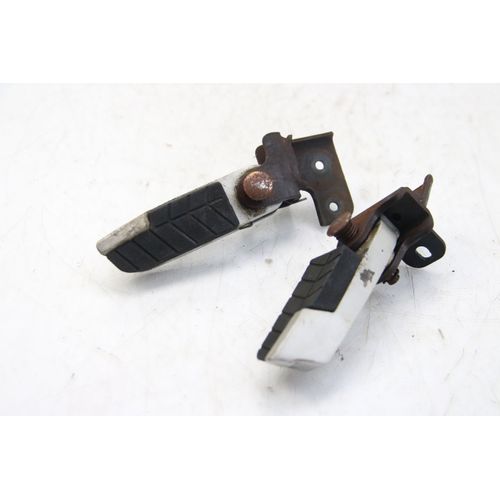 Paire Cale Pied Arriere Daelim S3 125 2010 - 2017 / 179337
