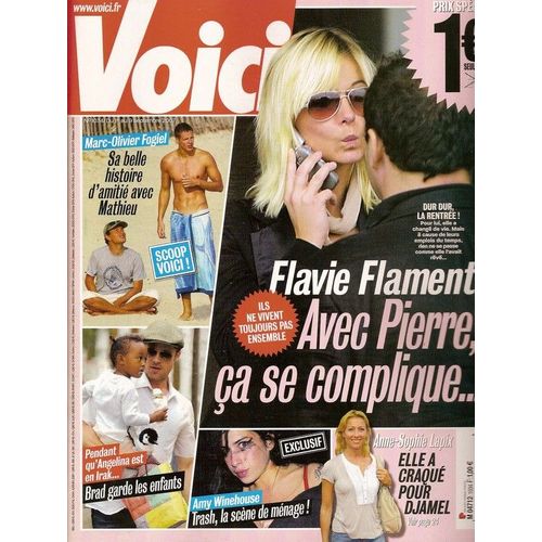 Voici  N° 0001034f : Flavie Flament, Brad Pitt, Marc-Olivier Fogiel, Amy Winehouse, Anne-Sophie Lapix, Madonna, Teki Latex (Interview) Owen Wilson, Hugh Hefner, Tom Cruise