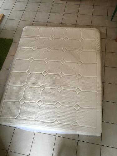 surmatelas mémoire de forme 6cm 160x200