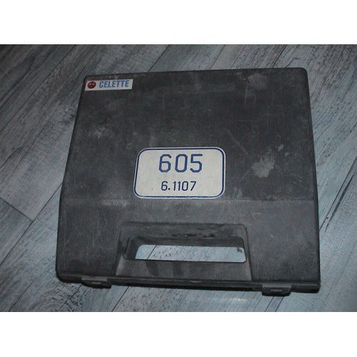 Celette Peugeot 605 - 6.1107 - Auto - Pièce - Concession - Constructeur