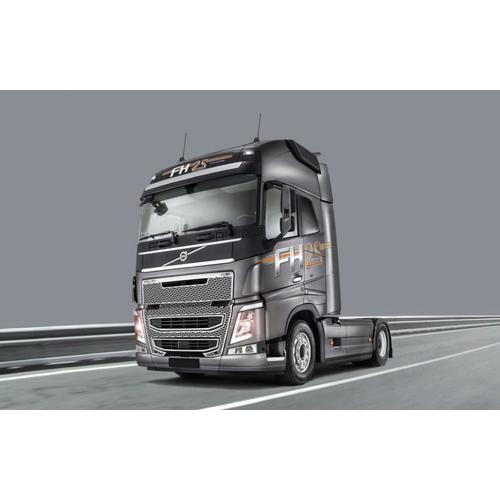 Italeri Maquette Plastique Reproduisant Volvo Fh4 Globetrotter Xl 1/24-T2m