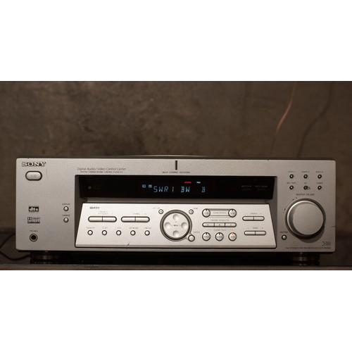 SONY STR DE 585 - ampli tuner  5. 1 - DEFAUT D ASPECT AVANT HAUT FACADE RE FILMER sans telecommande ni enceintes , ni cordons - OK 100 % fonctionnement , verifier+ tester- notice papier francais