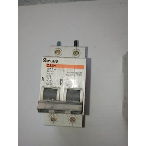 Disjoncteur multi 9 MERLIN GERIN C32H 20 A électricité bricolage
