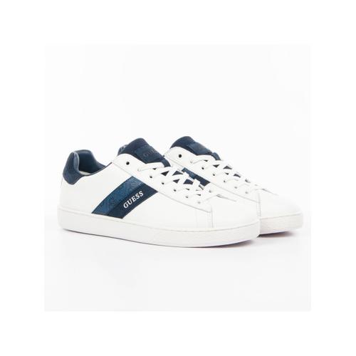 Basket Guess Nola Ii Homme Blanc - 40