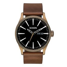 Montre Nixon pour Homme pas cher Promos Prix bas sur le neuf