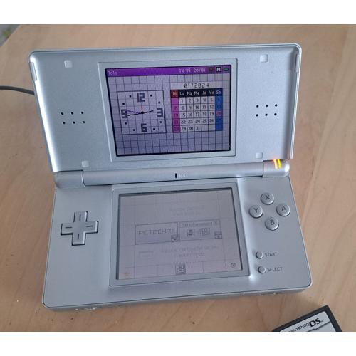 Nintendo Ds Lite Complet + Lot De Jeux Et Programmes